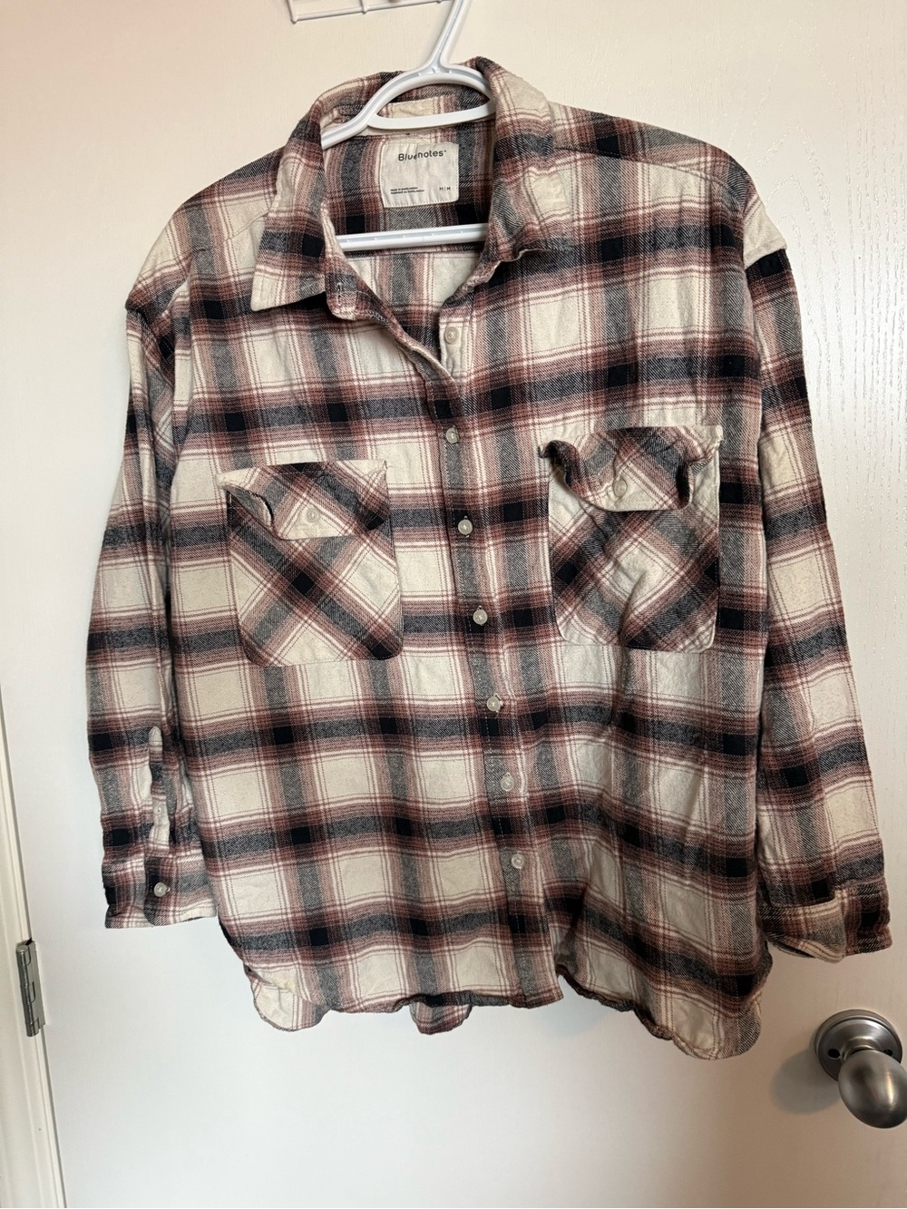 Bluenotes Women's Rose Gold, cream, & black Plaid Button-Up Shirt Medium